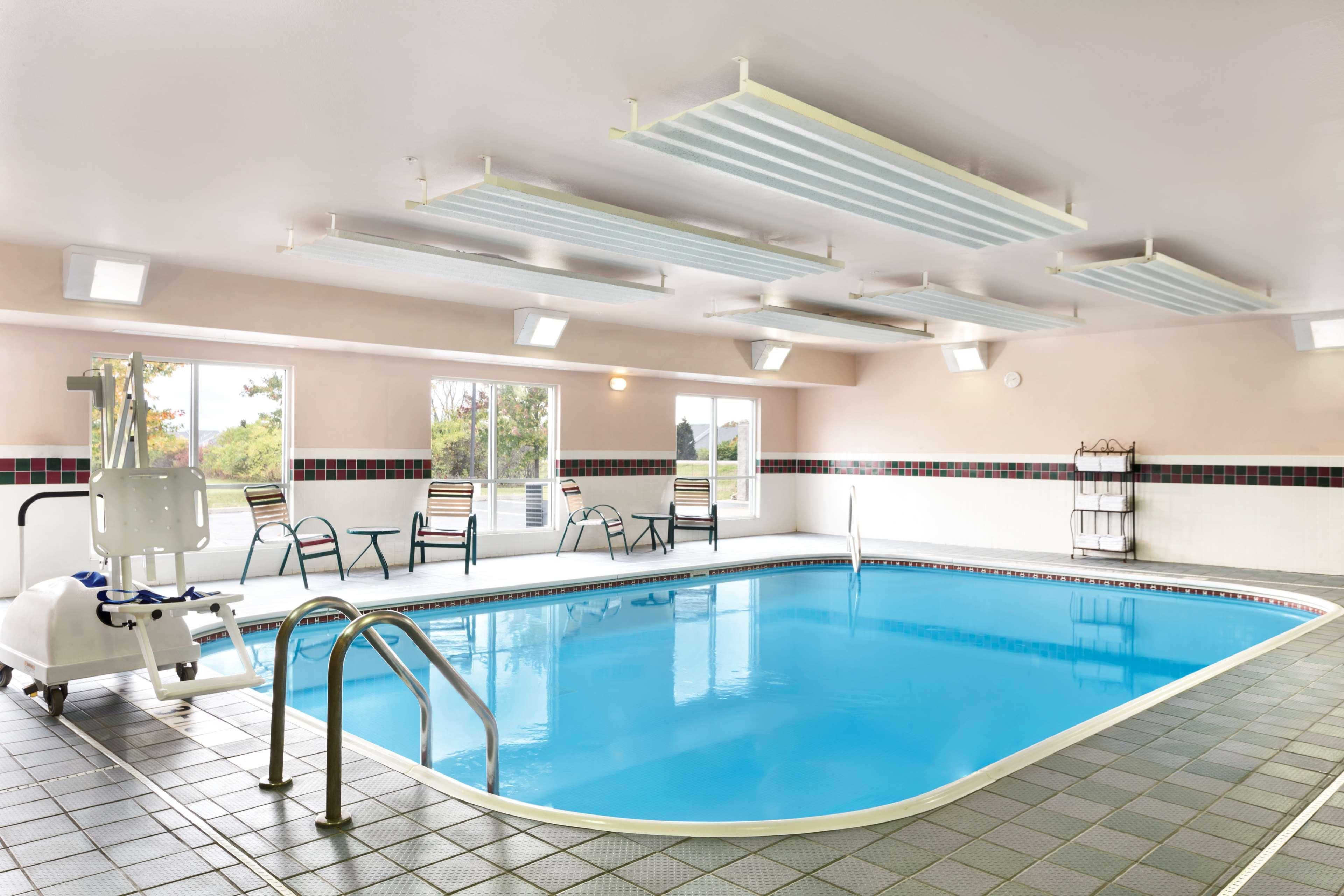 Country Inn & Suites By Radisson, Marion, Oh Luaran gambar