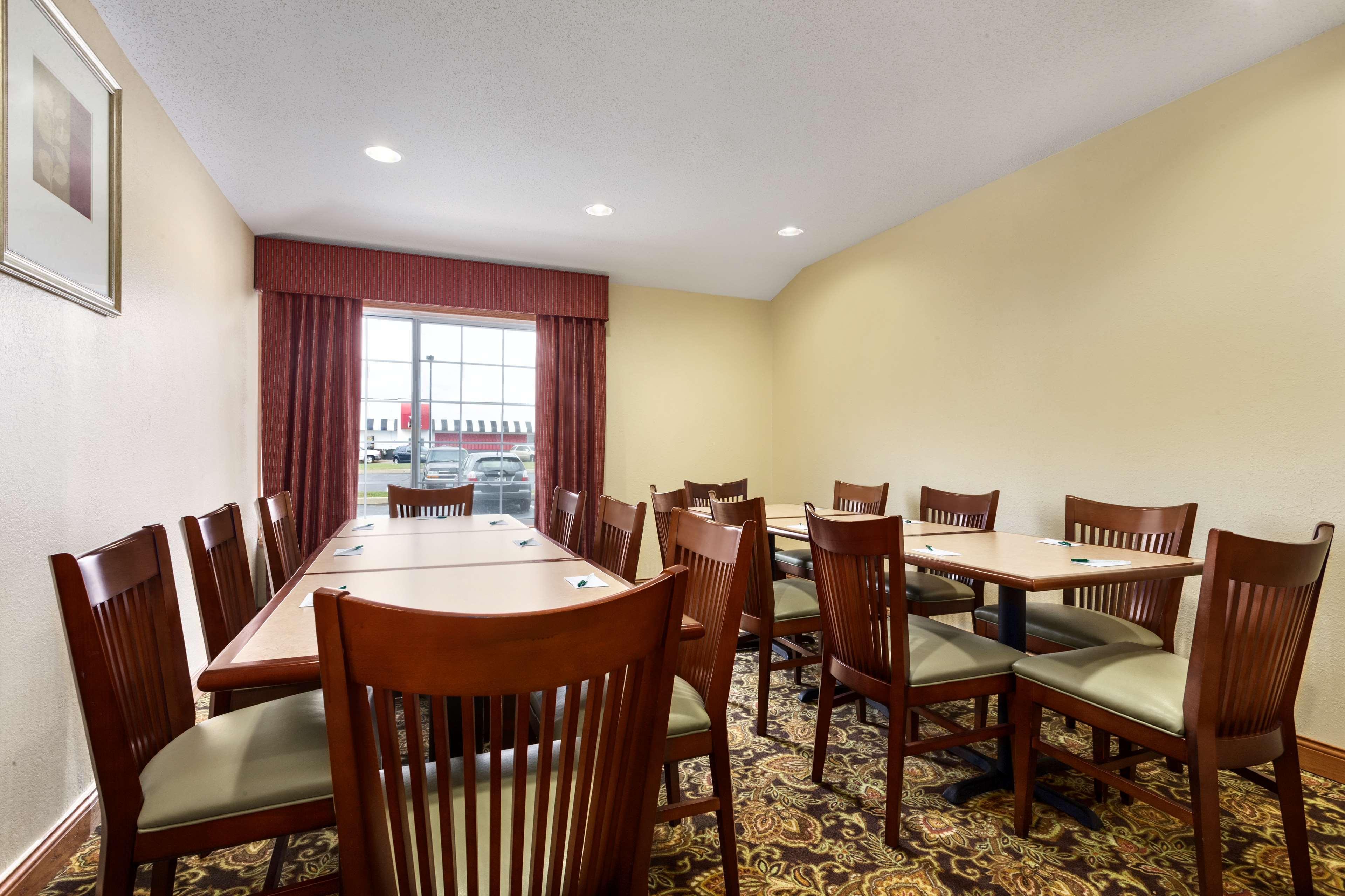 Country Inn & Suites By Radisson, Marion, Oh Luaran gambar